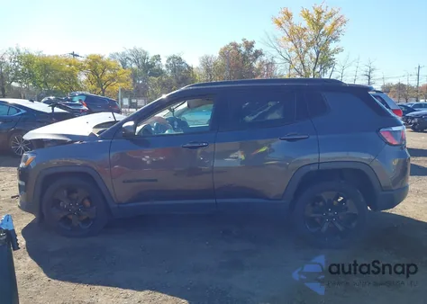 2019 Jeep Compass Altitude 4X4 from USA, damaged, VIN 3C4NJDBB2KT661267